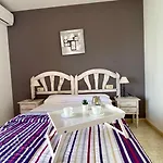 Esmeralda Vyb Διαμέρισμα
